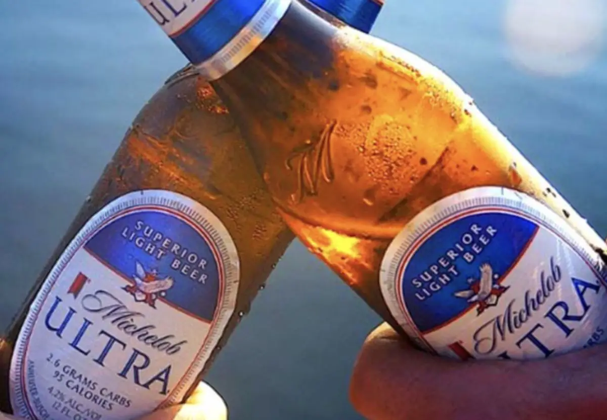 Michelob Ultra vs Light: What Are The Differences?
